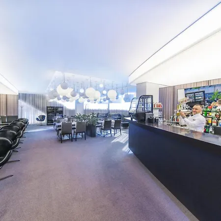 Nh Gate One 4* Bratislava
