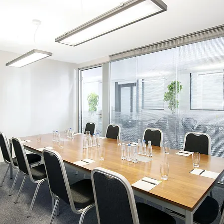 Nh Gate One Hotel Bratislava