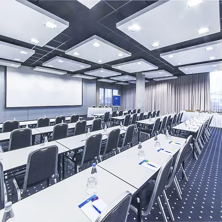 Hotel Nh Gate One 4*