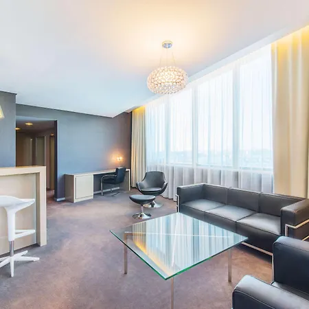 Ξενοδοχείο Nh Gate One 4*