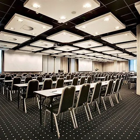 Hotel Nh Gate One Bratislava