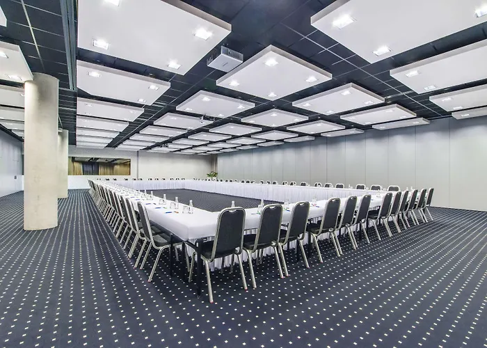 Hotell Nh Gate One Bratislava