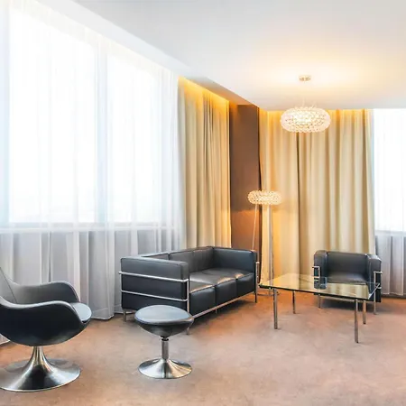 Hotell Nh Gate One