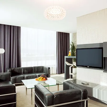 Hotell Nh Gate One 4*