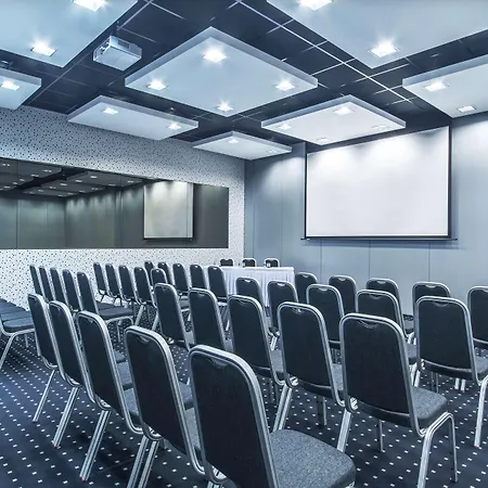 Hotell Nh Gate One Bratislava