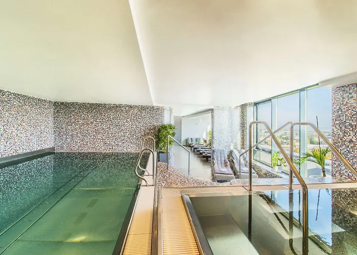 Nh Gate One Szálloda 4*